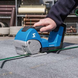 TA-250 de Sorsa es una herramienta eléctrica portátil con batería, para el flejado en aplicaciones muy industriales